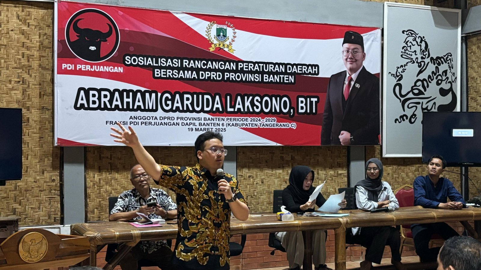 Abraham Garuda Laksono, legislator Gen Z Banten, berjuang untuk nasib wong cilik melalui Raperda Jaminan Sosial Ketenagakerjaan