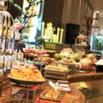 Temukan 5 hotel terbaik di Tangerang untuk buka puasa bersama dengan beragam pilihan hidangan lezat dan suasana yang nyaman.