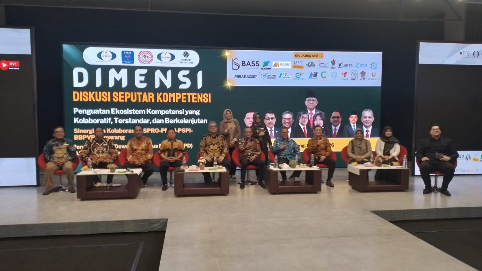 Forum DIMENSI #1 di Semarang bahas kesenjangan lulusan dan industri, hasilkan rekomendasi konkret untuk penguatan SDM nasional.